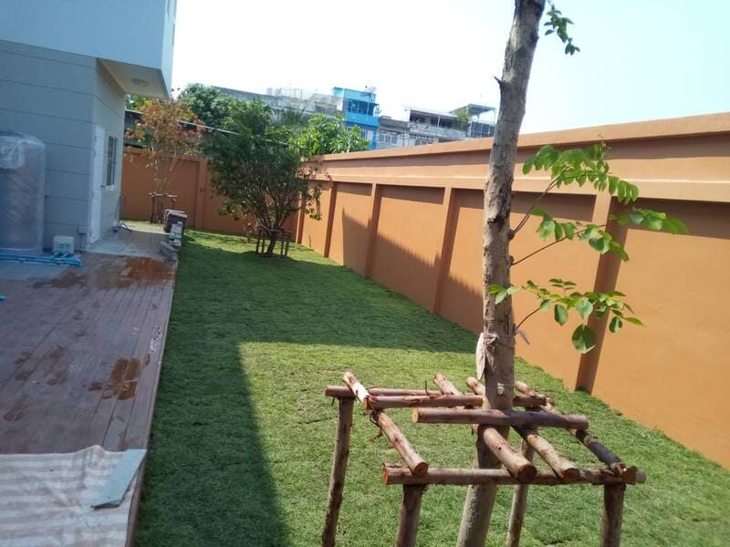 รับปูหญ้านครปฐม หญ้านวลน้อย ญี่ปุ่น มาเลเซีย โทร 0654789716